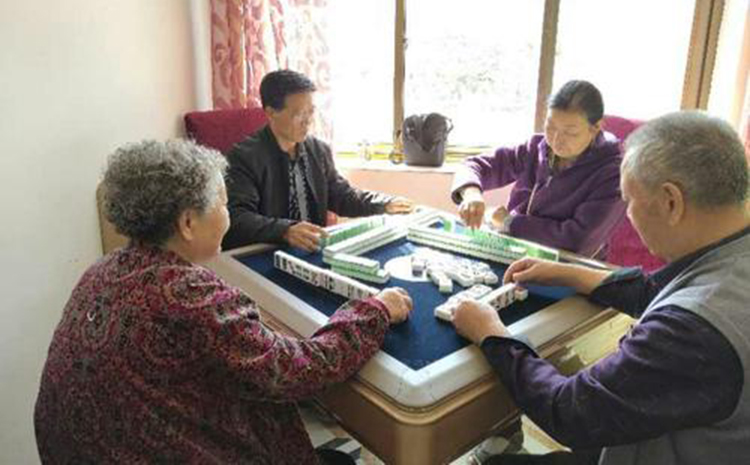 打麻將.jpg 打麻將.jpg